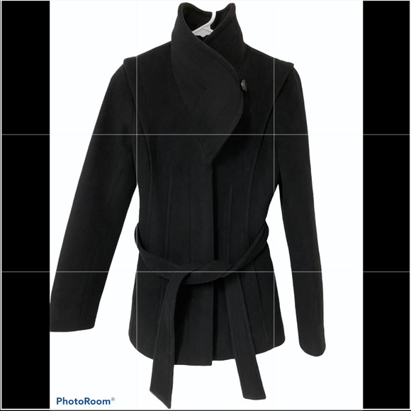 Babaton Connor Short Belted Wool Coat - Picture 4 of 9